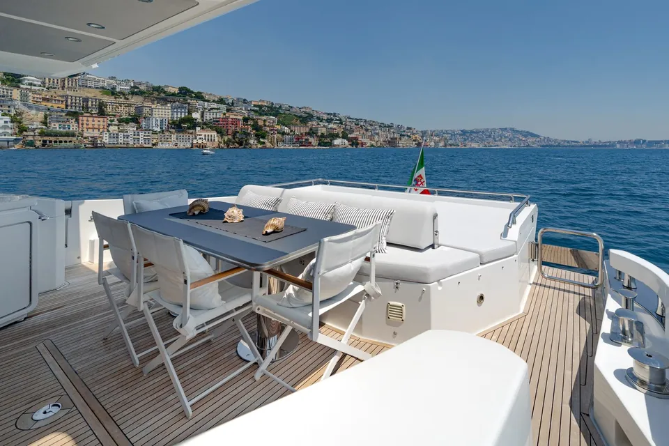 JR 28, 2020 Azimut, photo 18