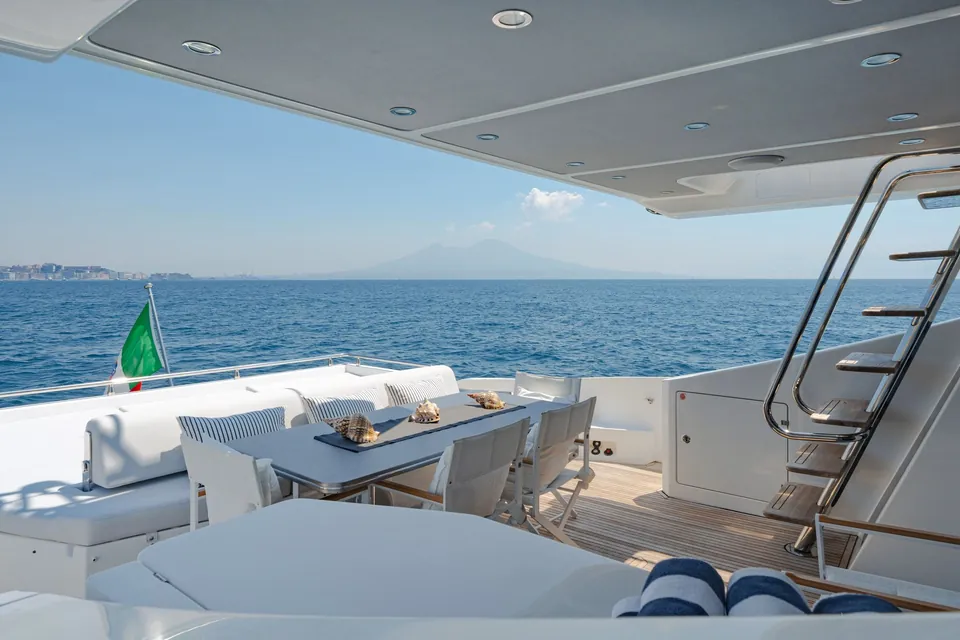 JR 28, 2020 Azimut, photo 21