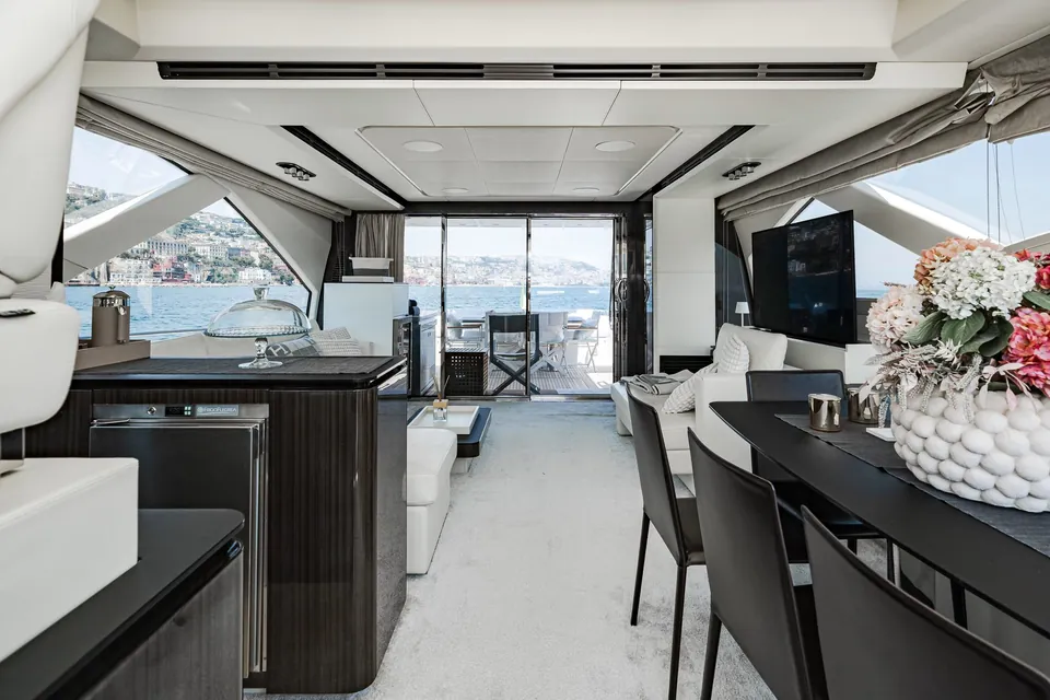JR 28, 2020 Azimut, photo 27