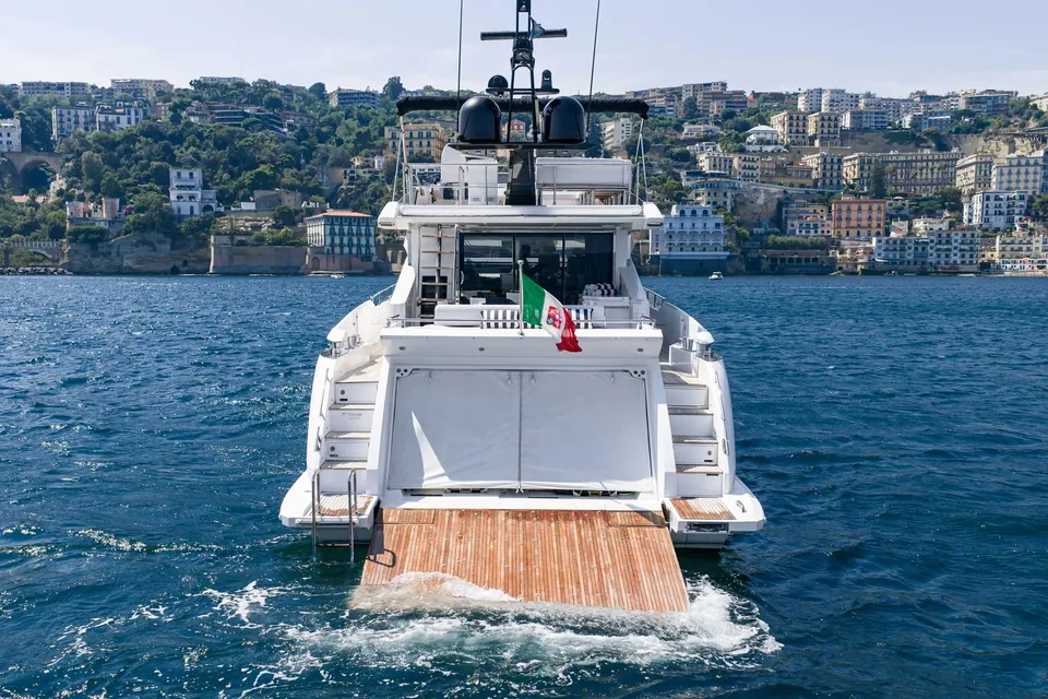 JR 28, 2020 Azimut, photo 44