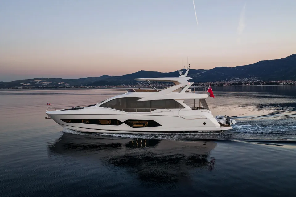 Top Level, 2018 Sunseeker 76 Yacht, photo 1