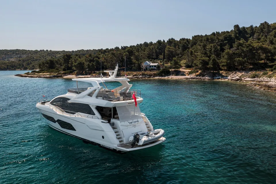 Top Level, 2018 Sunseeker 76 Yacht, photo 9