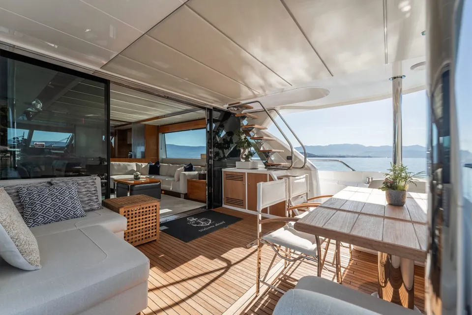 Top Level, 2018 Sunseeker 76 Yacht, photo 16