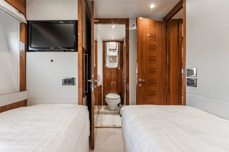 Top Level, 2018 Sunseeker 76 Yacht, photo 30