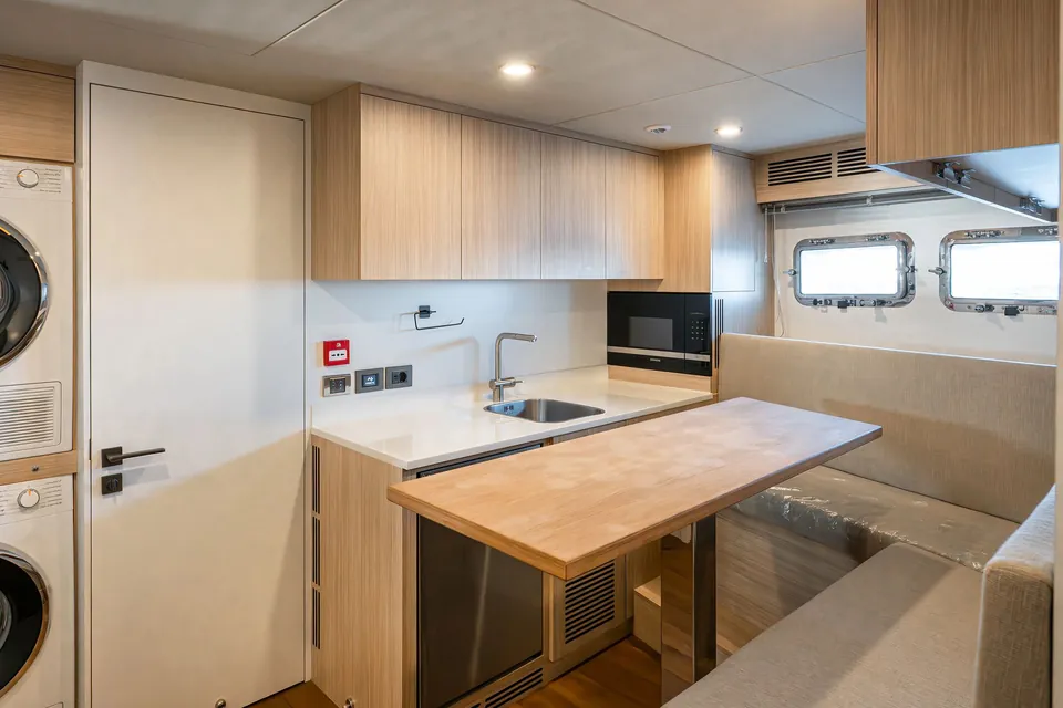 2026 Numarine 30XP, photo 16