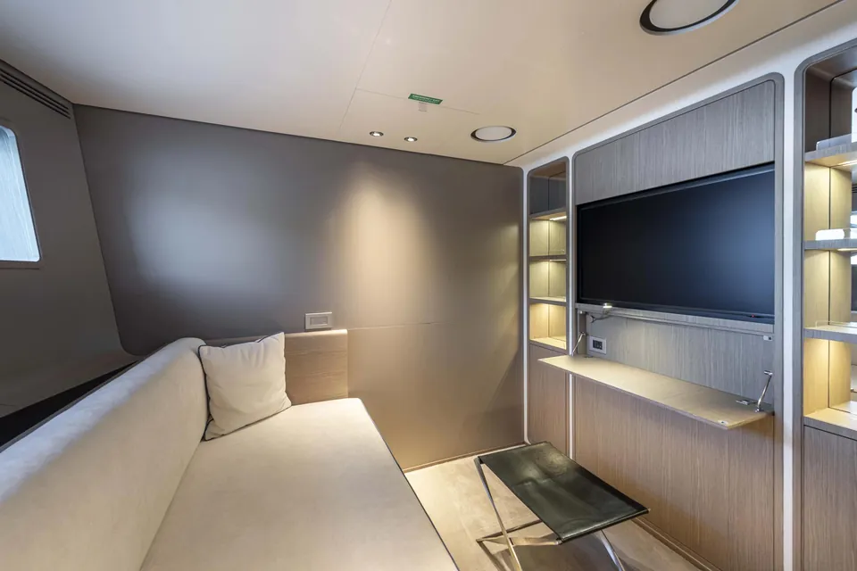 Belle Ile, 2023 Custom Line Navetta 30, photo 16