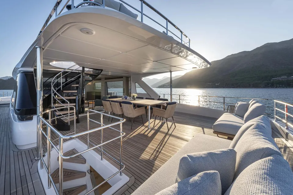 Belle Ile, 2023 Custom Line Navetta 30, photo 7