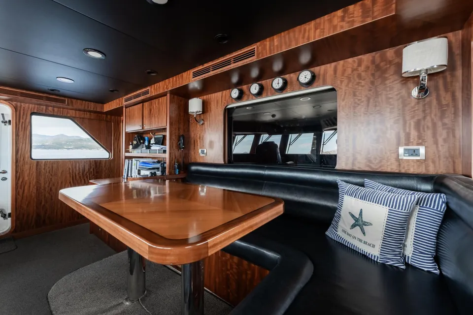 Beyond Capricorn, 2017 Bering Yachts Trawler, photo 31
