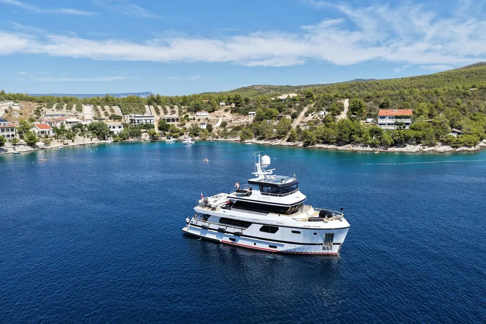 Beyond Capricorn, 2017 Bering Yachts Trawler, photo 45
