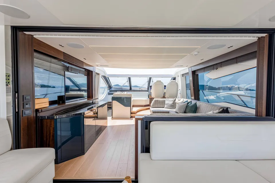 Blossom, 2023 Sunseeker, photo 9