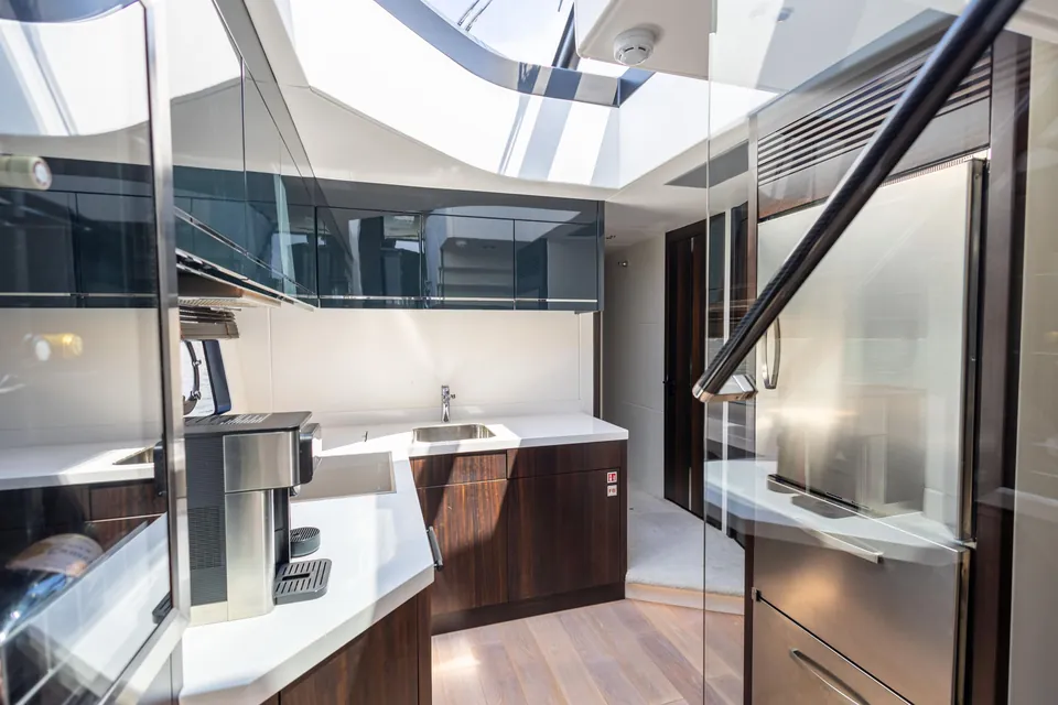 Blossom, 2023 Sunseeker, photo 14