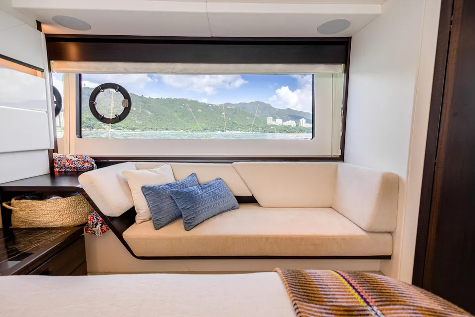 Blossom, 2023 Sunseeker, photo 17