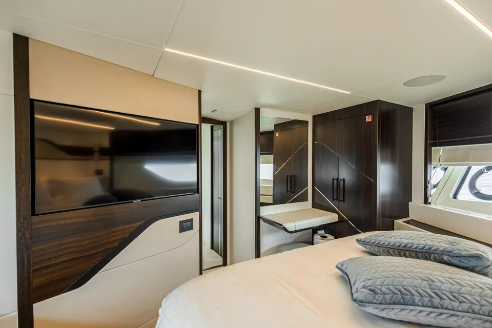 Blossom, 2023 Sunseeker, photo 25