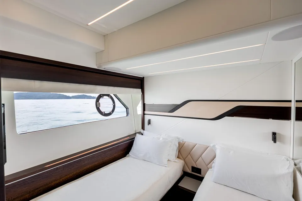 Blossom, 2023 Sunseeker, photo 33
