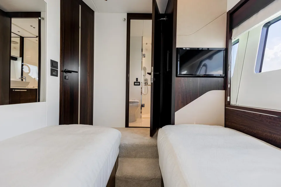 Blossom, 2023 Sunseeker, photo 34