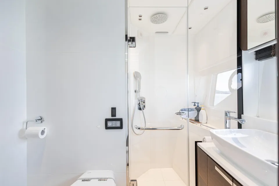 Blossom, 2023 Sunseeker, photo 36