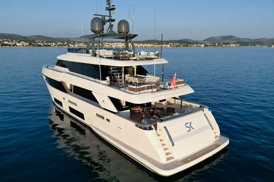 SK, 2019 Custom Line Navetta 33, photo 12