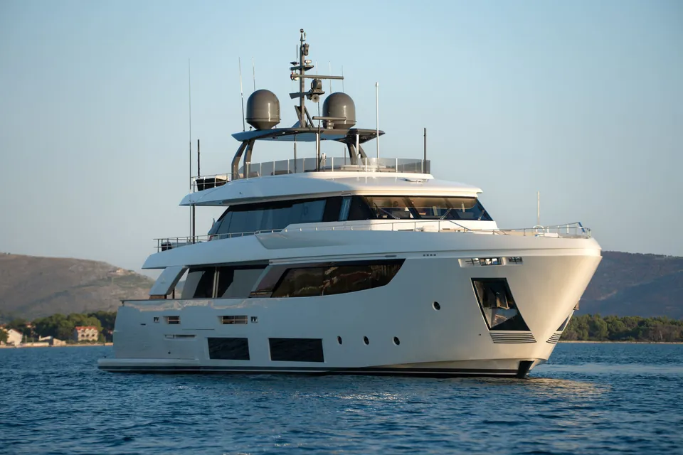 SK, 2019 Custom Line Navetta 33, photo 19