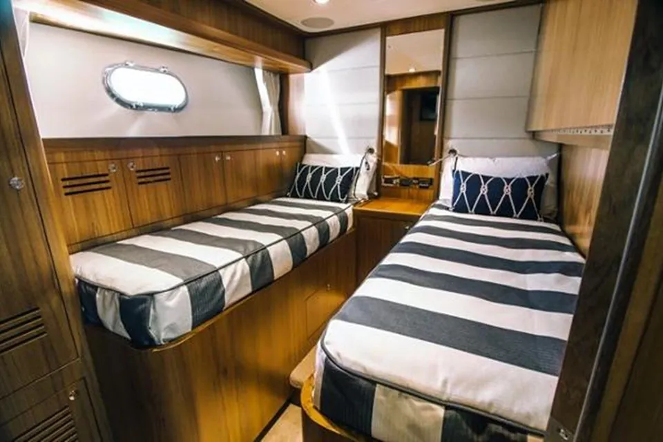 Johnson 83' Flybridge W/Hydraulic Platform, 2026 Johnson Yachts Flybridge Motor Yacht, photo 6