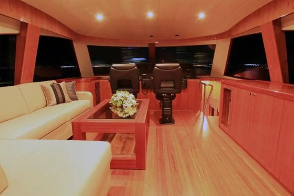 Johnson 83' Flybridge W/Hydraulic Platform, 2026 Johnson Yachts Flybridge Motor Yacht, photo 9