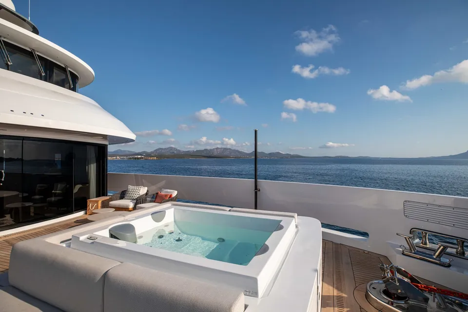 Jules II, 2025 Benetti B.Yond 37M, photo 31