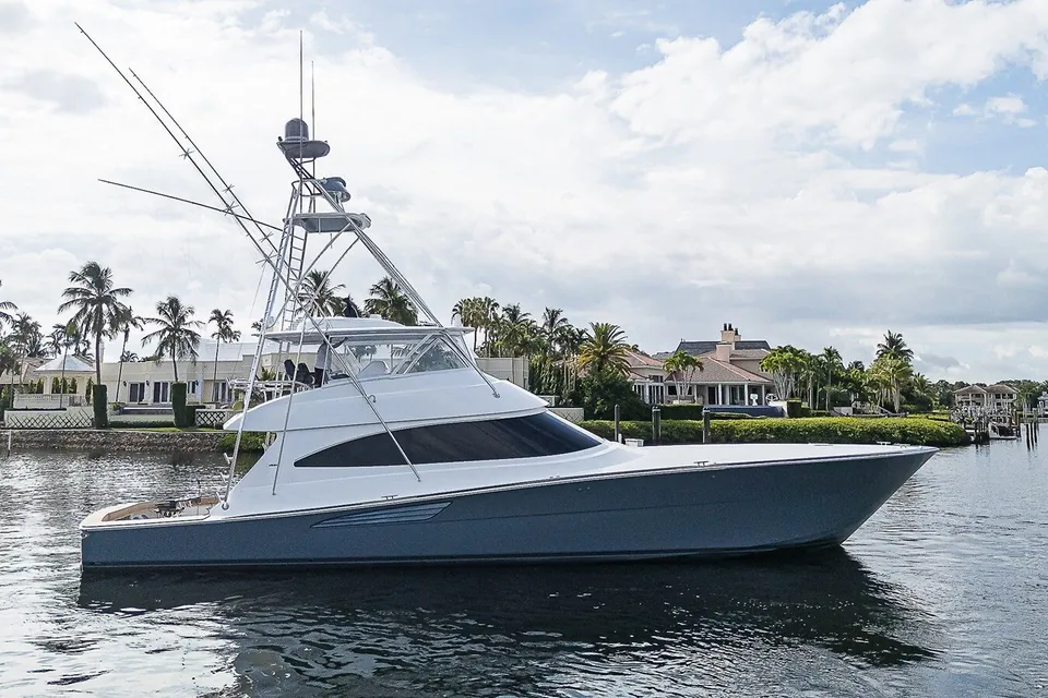Lady Surfbum, 2024 Viking Yachts, photo 3