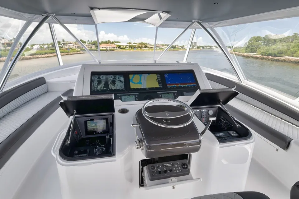 Lady Surfbum, 2024 Viking Yachts, photo 10