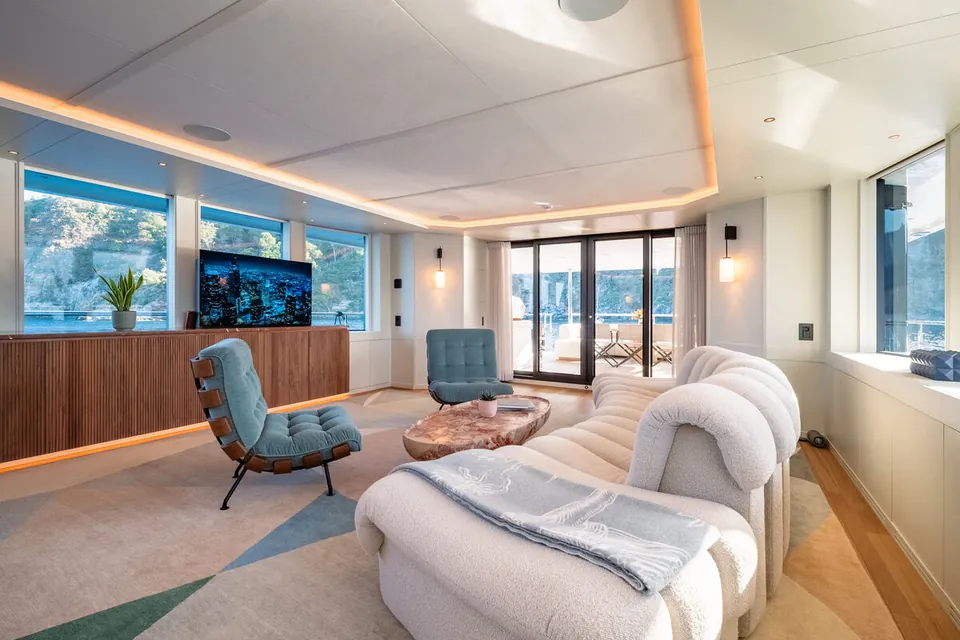 Cocoon, 2023 Moonen Yachts 122 Martinique, photo 4