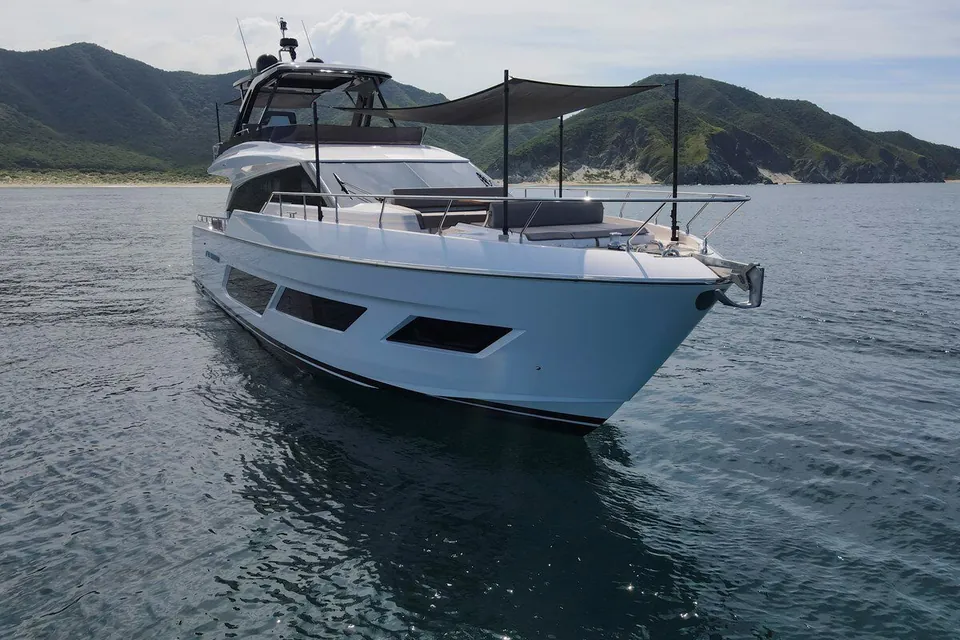 Silver Moon, 2023 Ferretti 720, photo 7