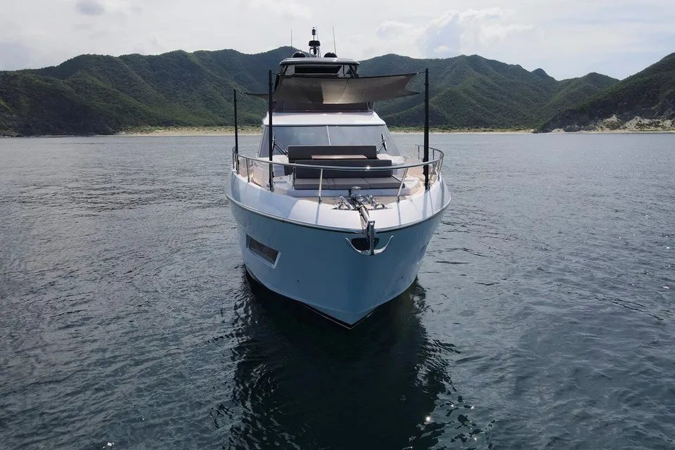 Silver Moon, 2023 Ferretti 720, photo 8