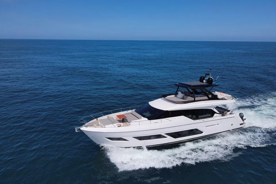 Silver Moon, 2023 Ferretti 720, photo 9