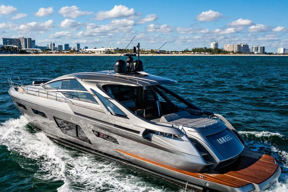 Unreel, 2023 Pershing 7X, photo 1