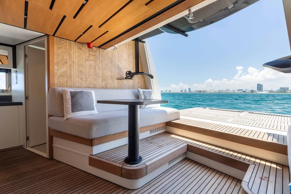 Blondie, 2020 Van der Valk Explorer 28M RPH, photo 17