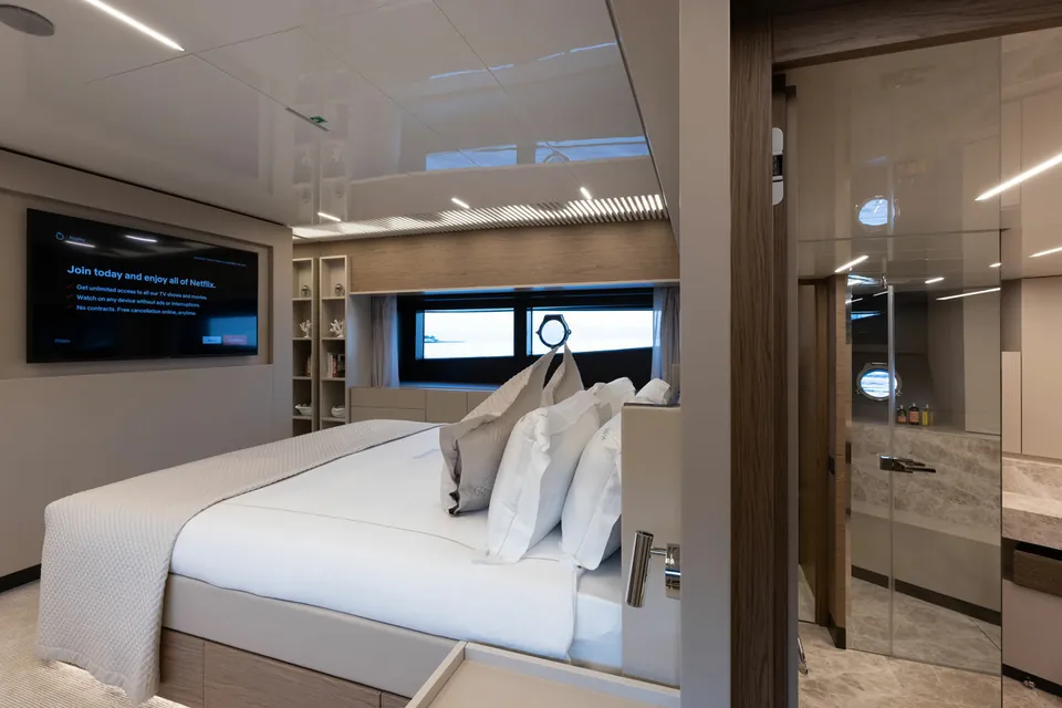 Alegria II, 2020 Ferretti 920, photo 6