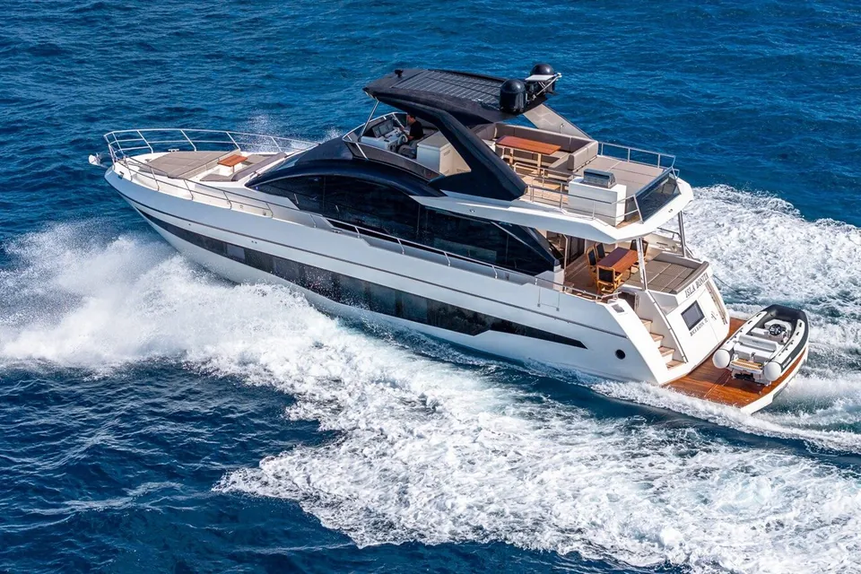 Isla Bonita, 2023 Astondoa 66 Flybridge, photo 5