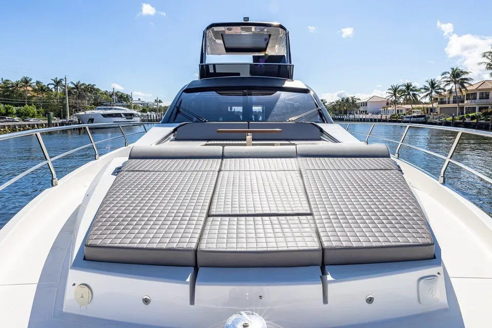 Isla Bonita, 2023 Astondoa 66 Flybridge, photo 9