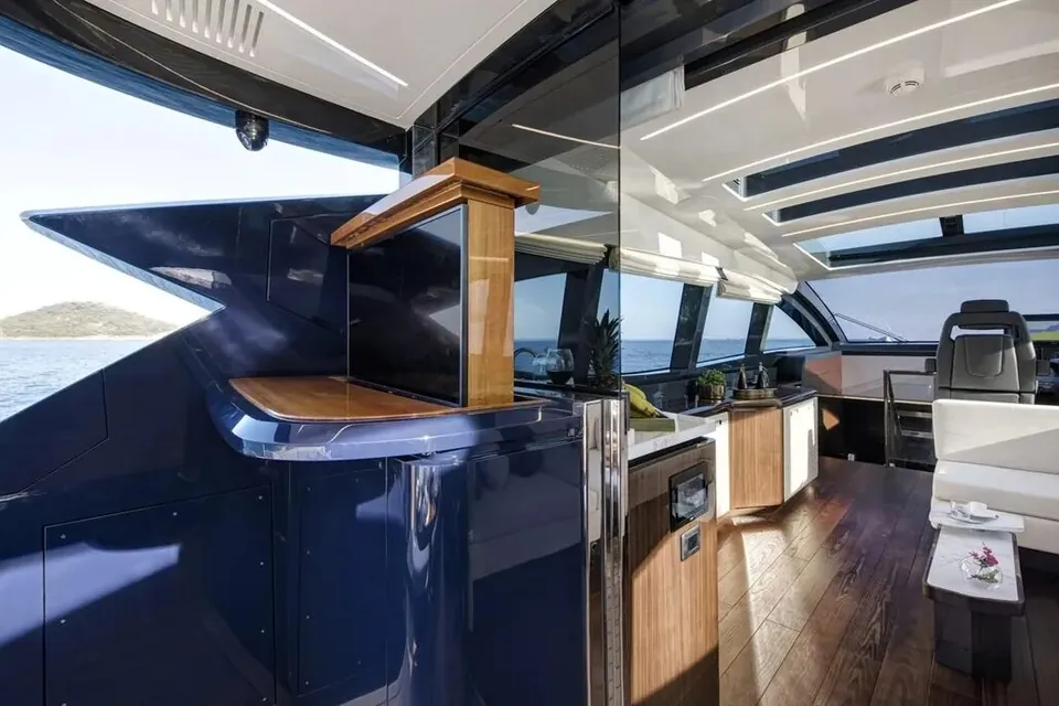 2023 Lazzara LSX 67, photo 6