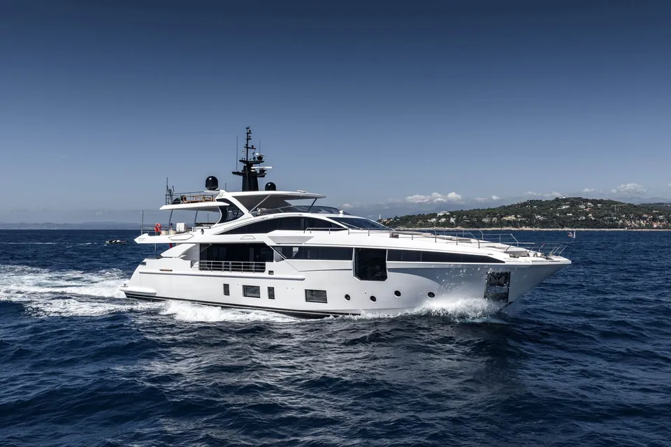 Pantera, 2019 Azimut Grande 35M, photo 1
