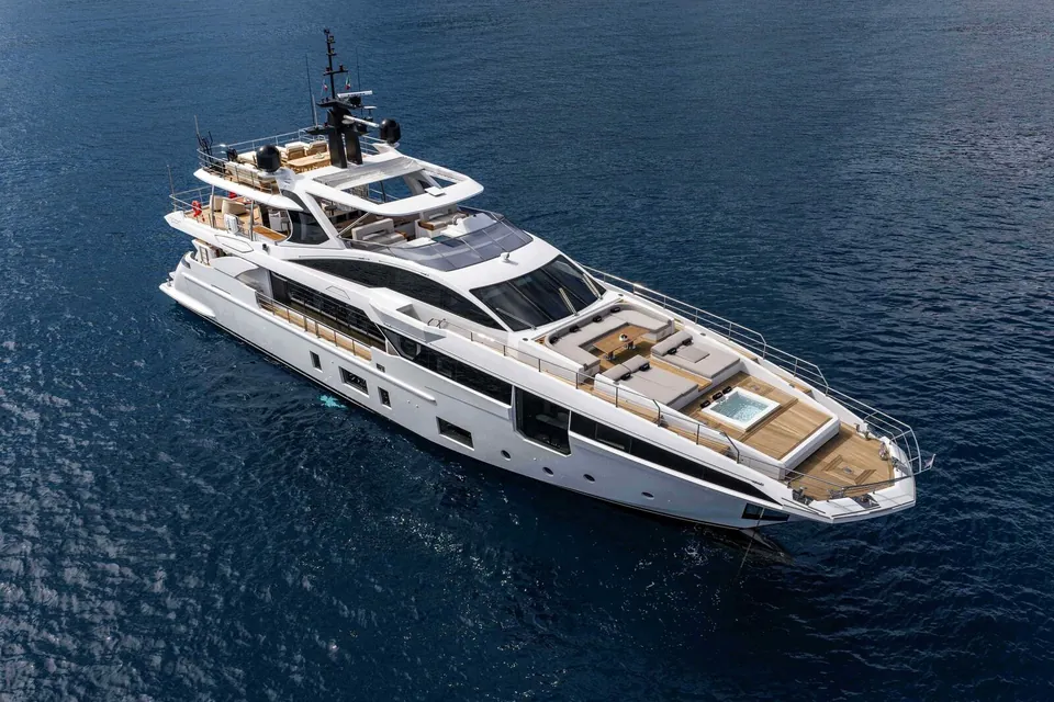 Pantera, 2019 Azimut Grande 35M, photo 4