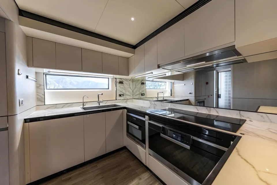 Pantera, 2019 Azimut Grande 35M, photo 22
