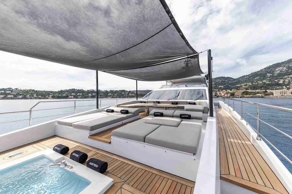 Pantera, 2019 Azimut Grande 35M, photo 28