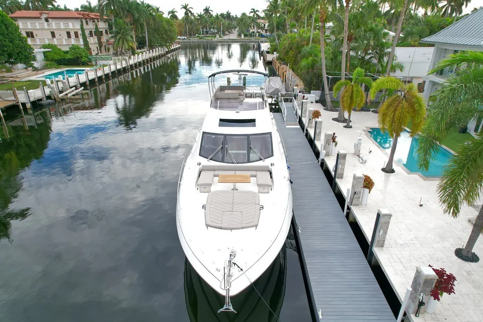 2022 Sunseeker 74 Sport Yacht, photo 3