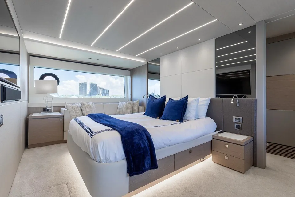 Milamo, 2022 Sunseeker 76 Yacht, photo 4
