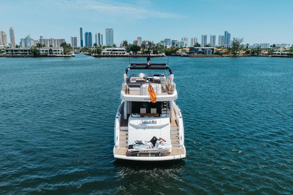 Milamo, 2022 Sunseeker 76 Yacht, photo 8