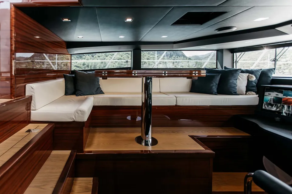 Papillon, 2022 Bering Yachts 92, photo 9