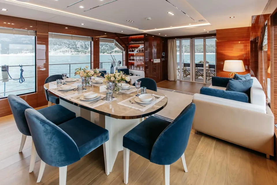 Papillon, 2022 Bering Yachts 92, photo 6