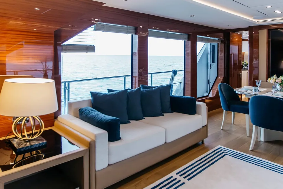 Papillon, 2022 Bering Yachts 92, photo 5