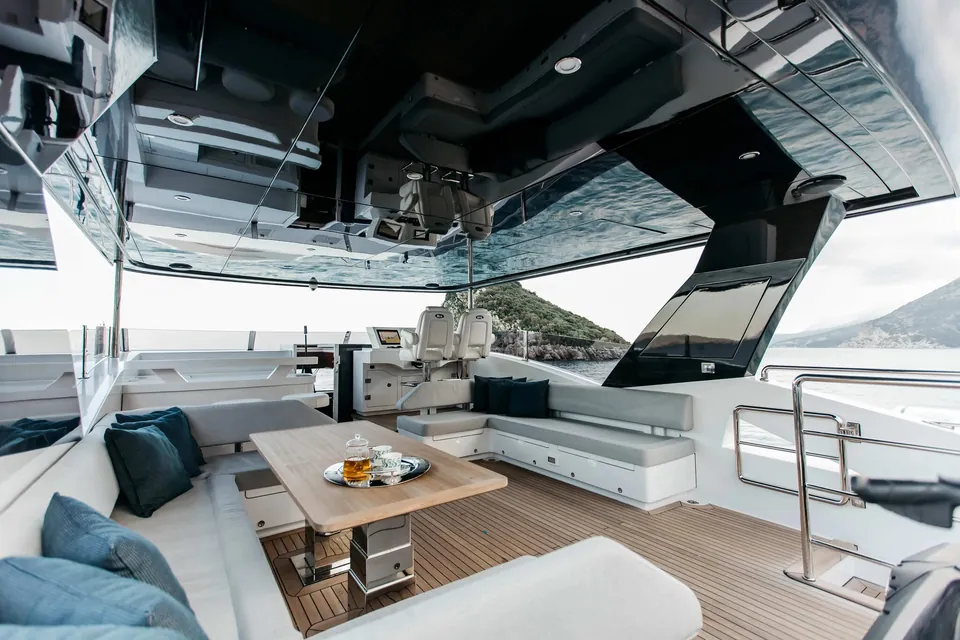 Papillon, 2022 Bering Yachts 92, photo 13