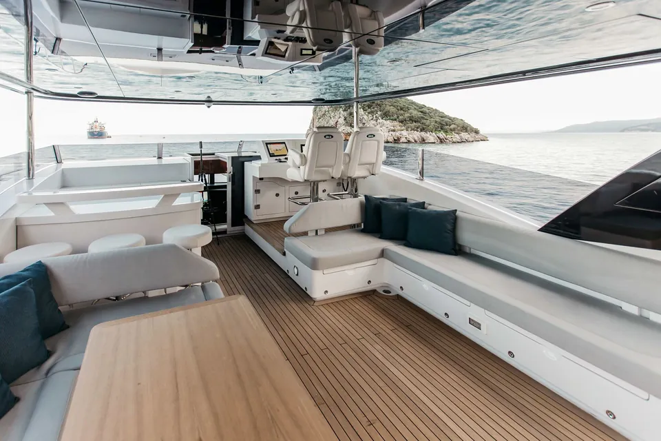 Papillon, 2022 Bering Yachts 92, photo 23