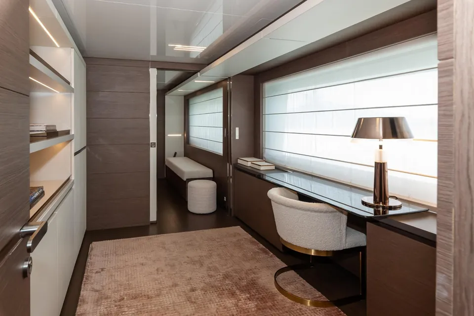 Willpower, 2018 Custom Line Navetta 37, photo 9